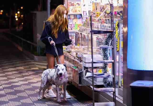 Marina Ruy Barbosa e cachorro