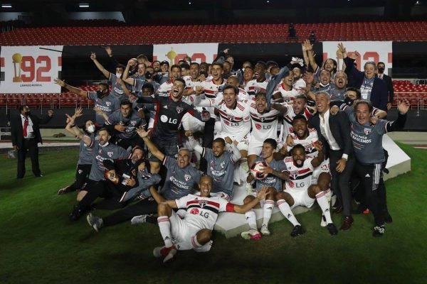 São Paulo quebra jejum de 15 anos e leva a taça do Campeonato Paulista 2021