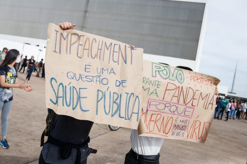 Manifestação no Museu Nacional em Brasilia pedindo a saída de Jair Bolsonaro da Presidência da República
