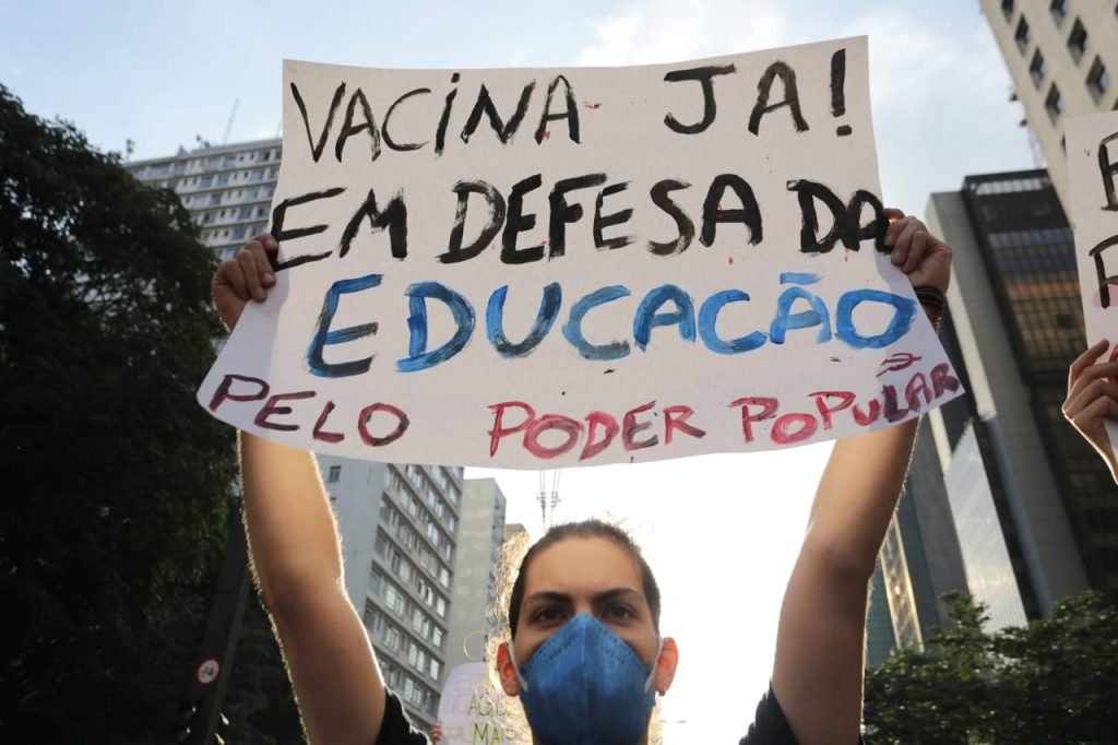 Manifestação contra o presidente Jair Bolsonaro em São Paulo