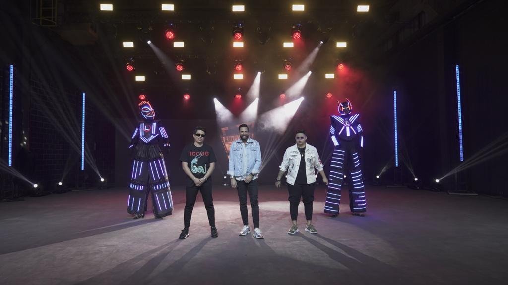 Latino em novo clipe