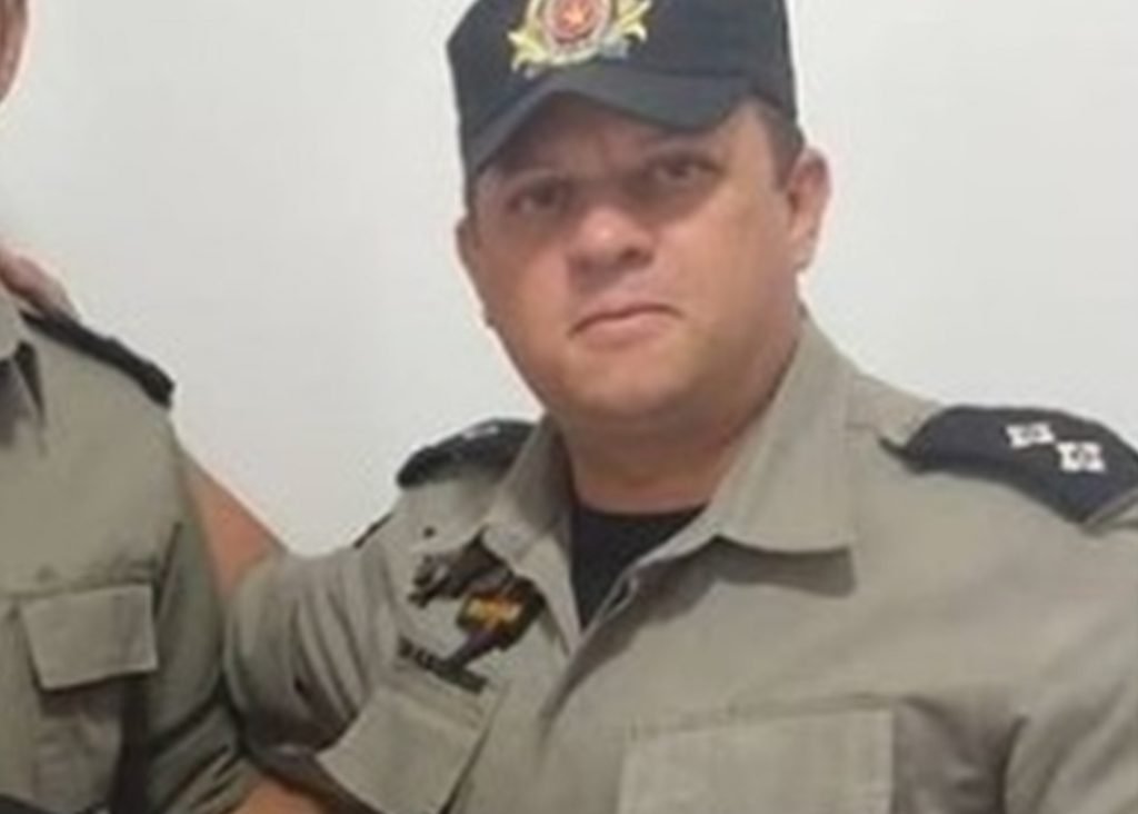 Tenente Marlon Jorge Albuquerque, da PM de Goiás, que prendeu um professor que levava faixa contra Bolsonaro