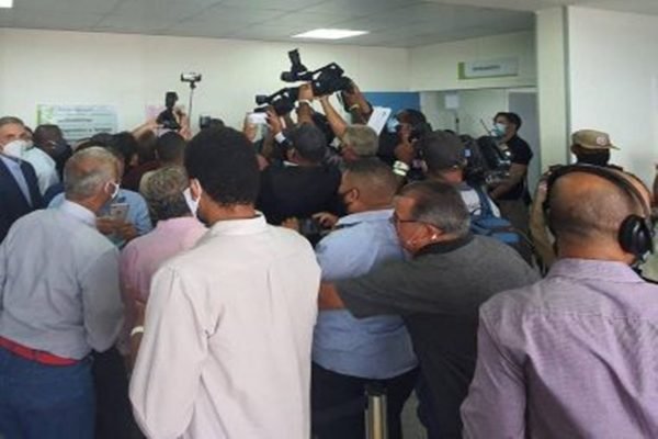 TJBA nega pedido do MP para impedir vacinação de jornalistas