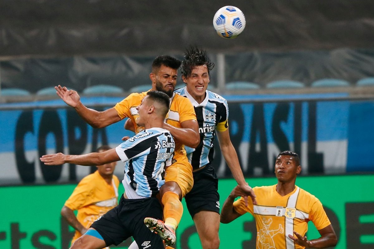 Empate entre Grêmio Anápolis e Iporá garante classificação do Brasiliense