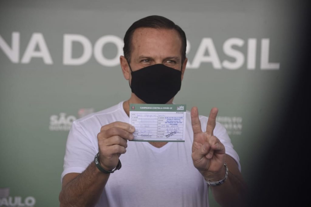 Doria recebe segunda dose da vacina