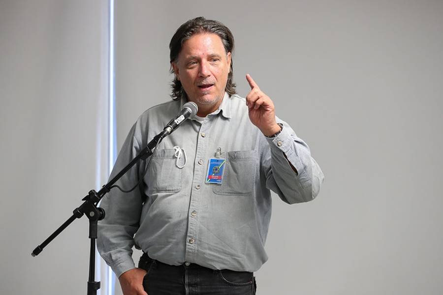 O presidente Jair Bolsonaro reunido com o suposto