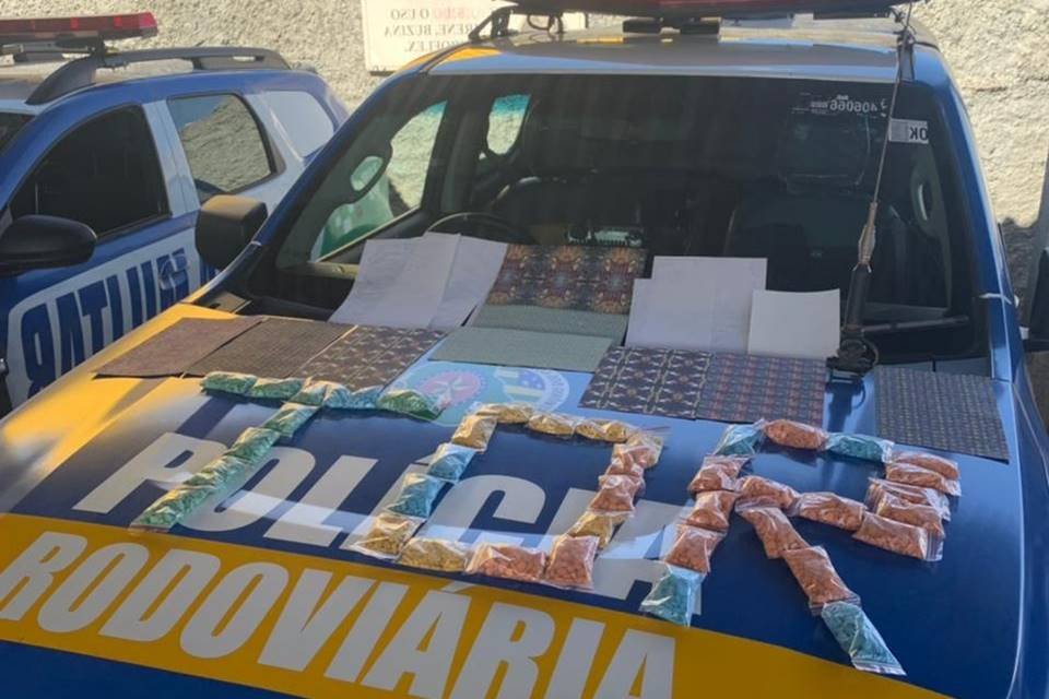 Polícia descobre panela elétrica com ecstasy dentro, em goiás