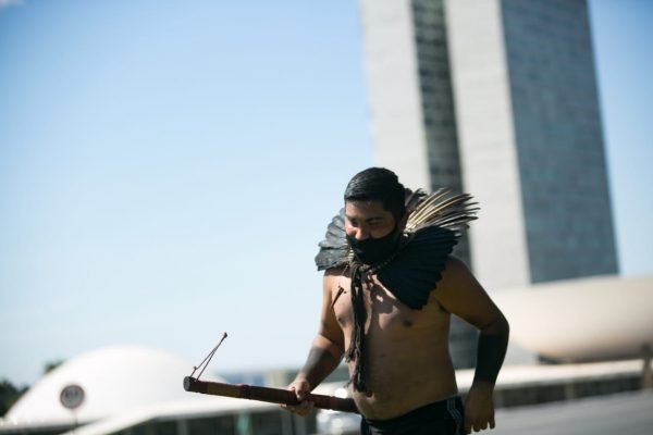 Indígenas do sul e sudeste do Brasil manifestam contra a PL 490/07 no Congresso Naciona