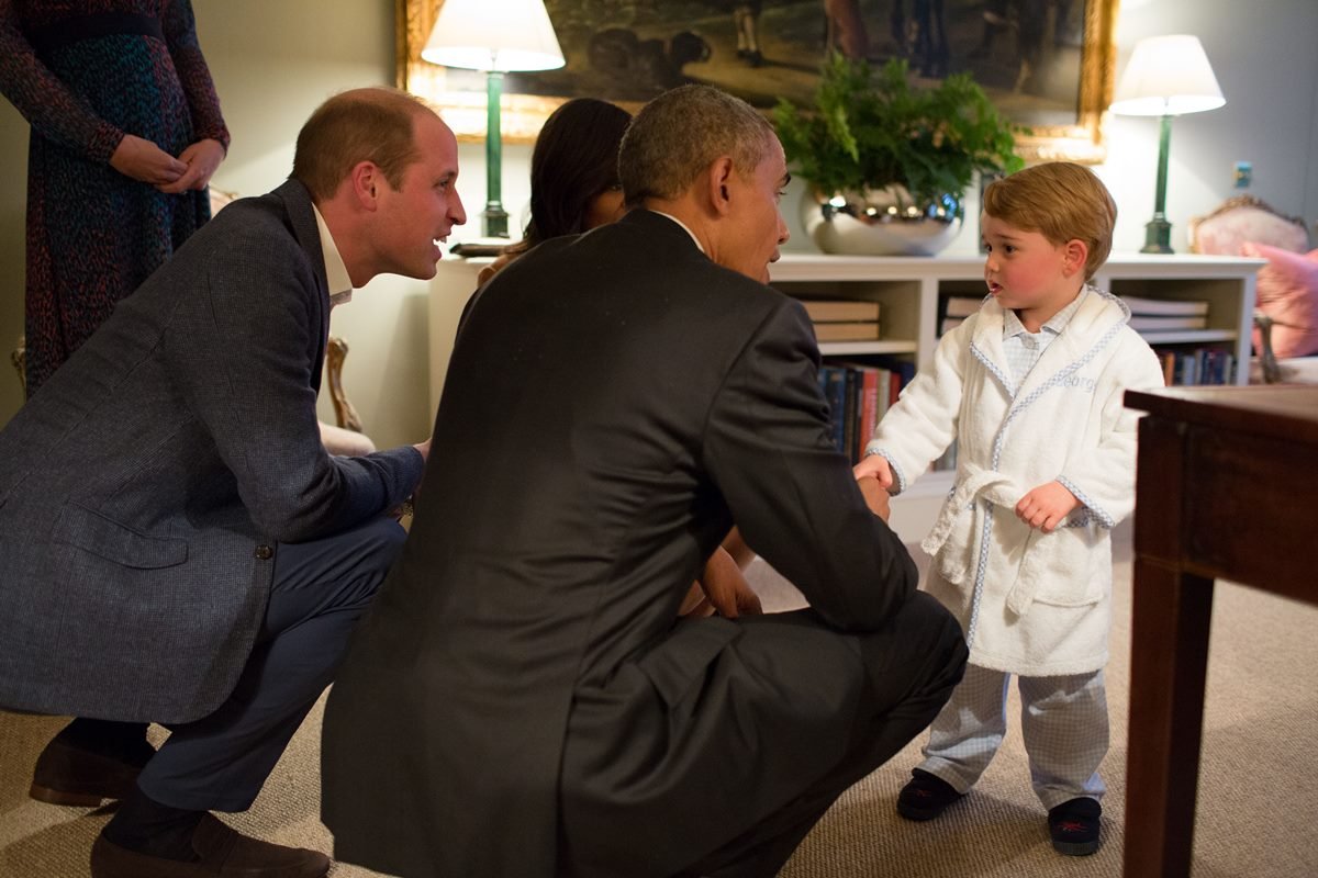 Barack Obama com os príncipes William e George