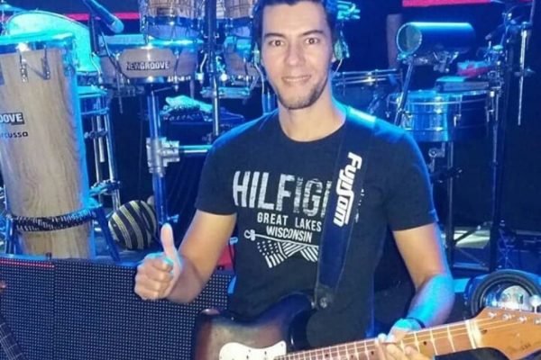 Músico Luizmar Damasceno, que fez dupla com Cristiano Araújo, está desaparecido