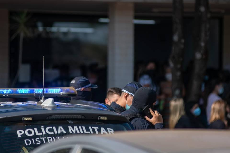 Enterro vítimas chacina no DF