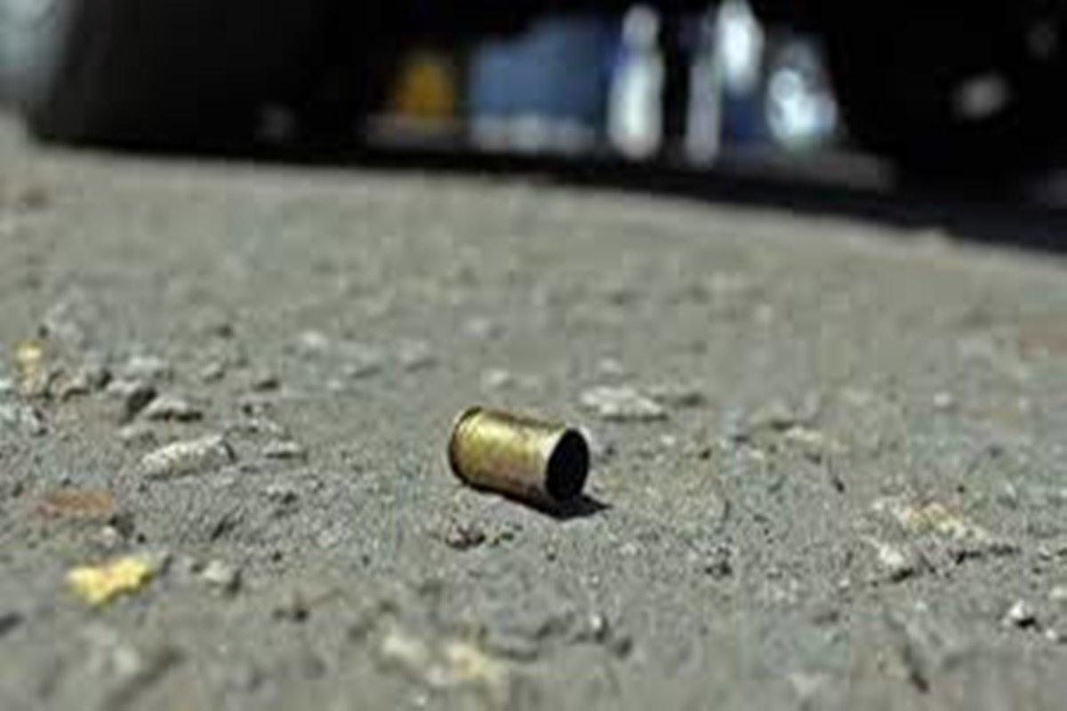 Homem é vítima de bala perdida enquanto lanchava com a família no Rio