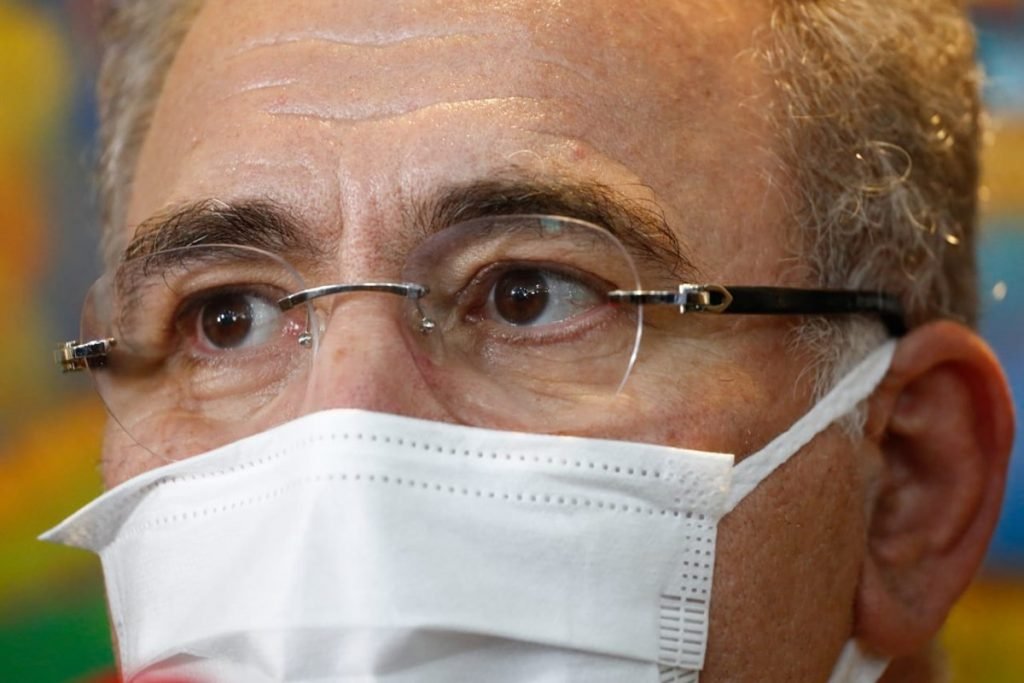 Médico Marcelo Queiroga, ministro da Saúde do Brasil