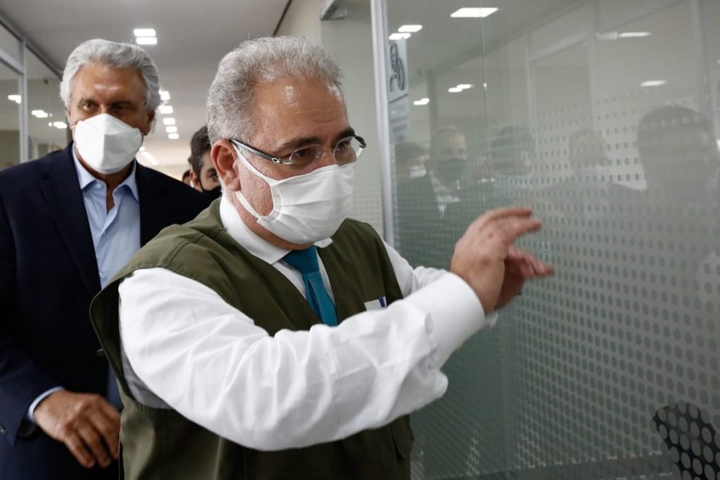 Médico Marcelo Queiroga, ministro da Saúde do Brasil