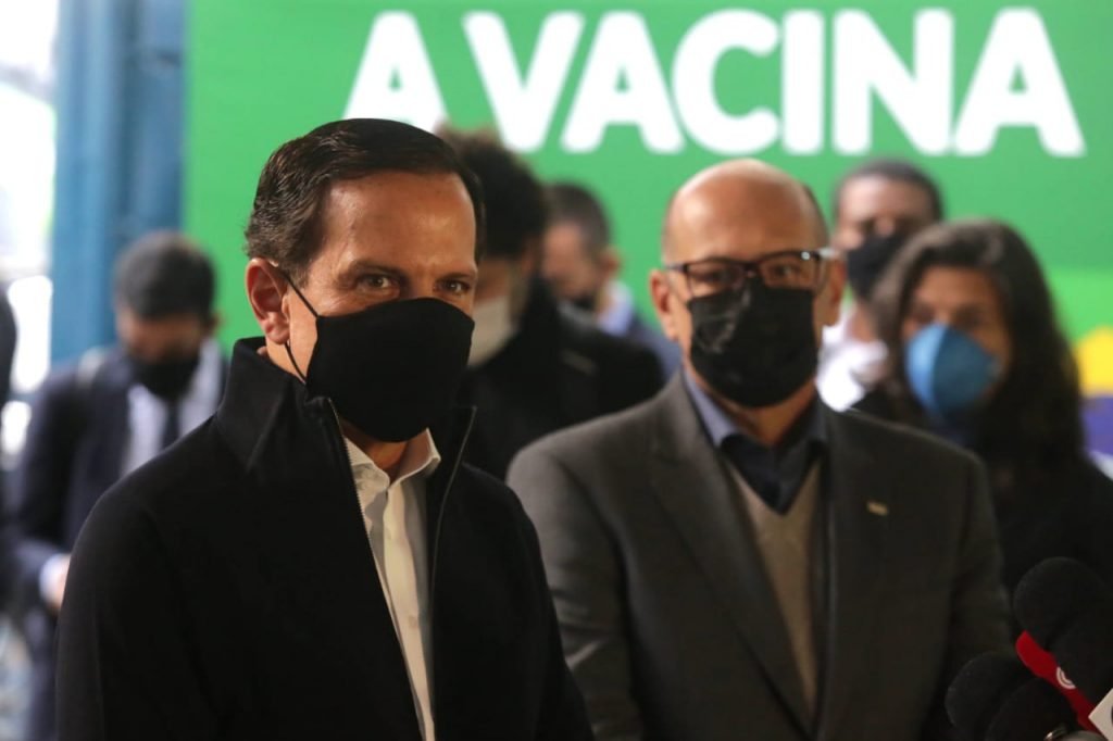 O governador de São Paulo, João Doria (PSDB), e o presidente do Instituto Butantan, Dimas Covas