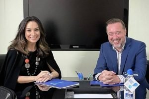 Millena Machado é a nova âncora do RedeTV News