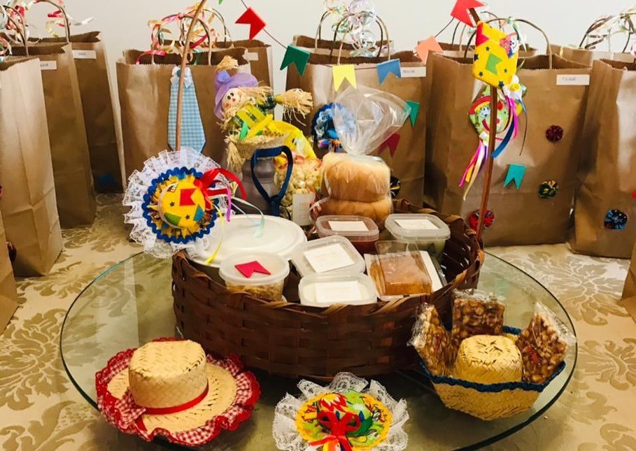 Cesta da Quermesse da Cris