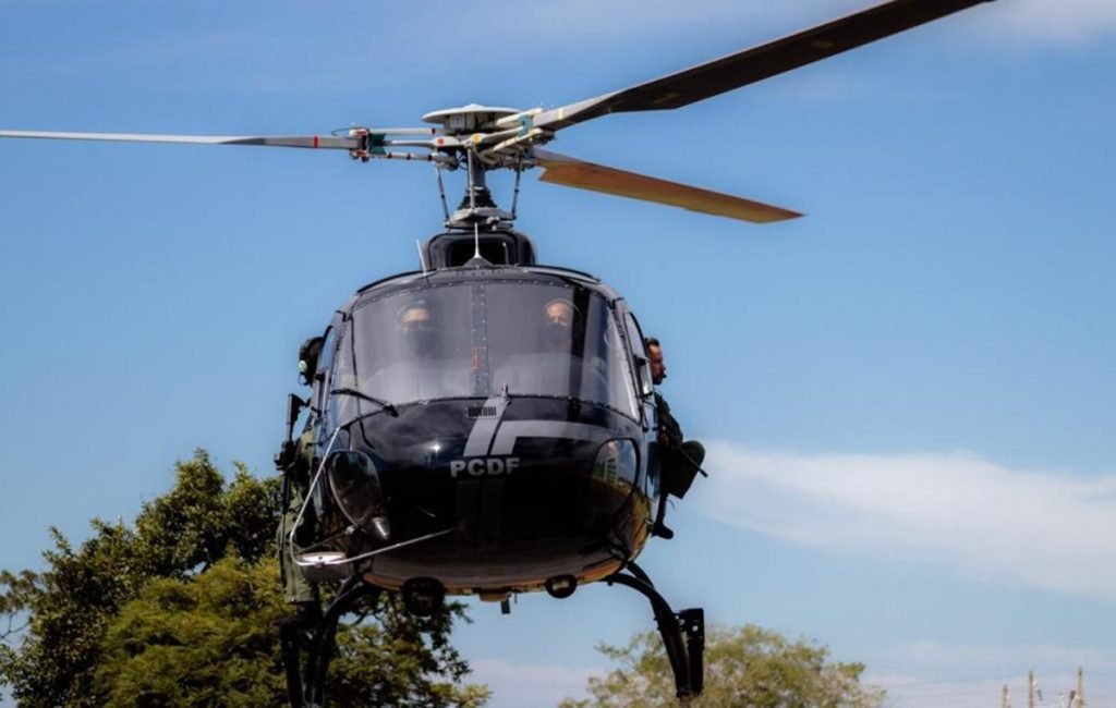 Helicóptero da PCDF usado nas buscas a Lázaro