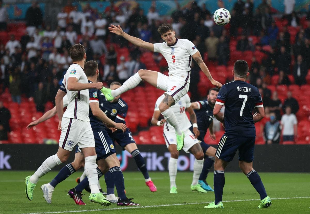 Em jogo equilibrado, Inglaterra e Escócia empatam sem gols na Eurocopa -  Lance!