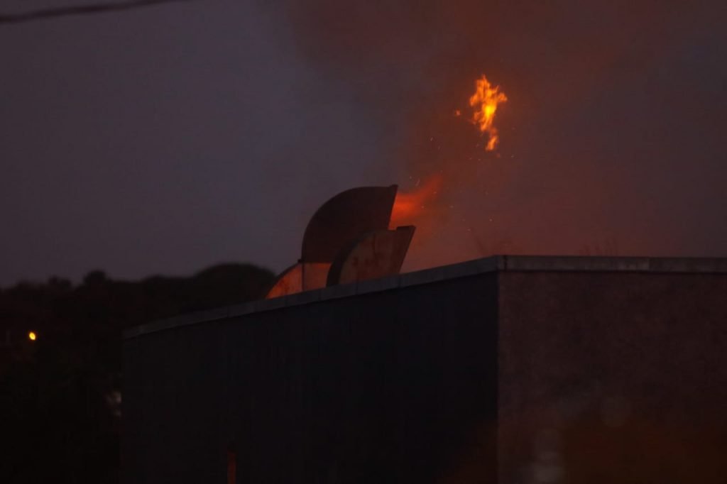 Fogo na coifa da cozinha do Rubaiyat mobiliza bombeiros