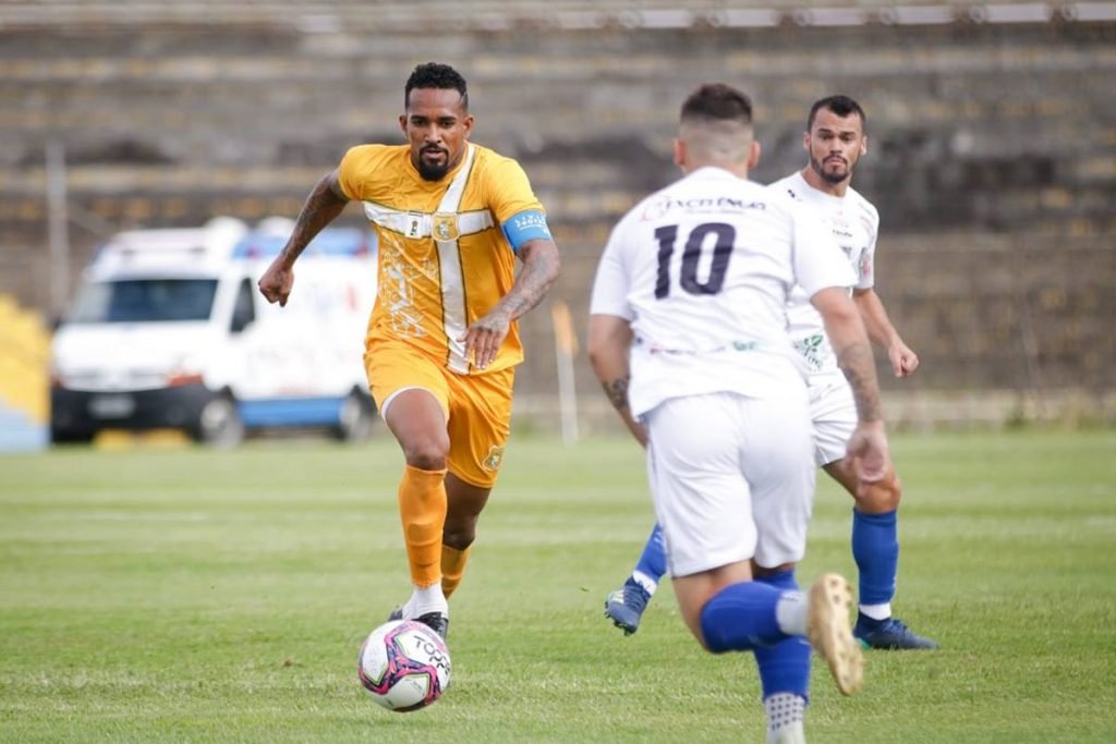 Brasiliense bate Nova Mutum na série D
