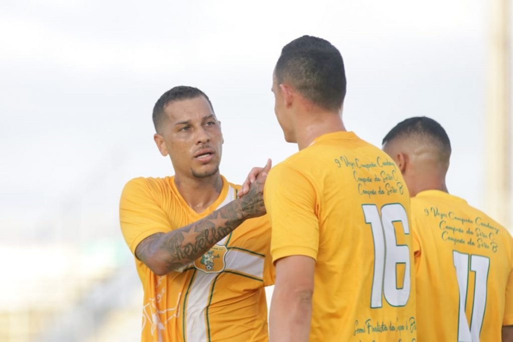 Brasiliense bate Nova Mutum na série D