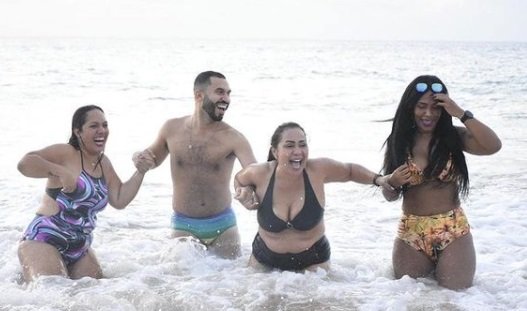Janyelle Nogueira, irmã de Gil; Dona Jacira e Gil