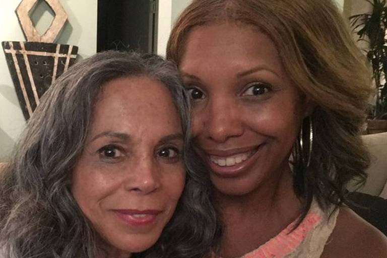 Lynne Mood e Lisa Wright