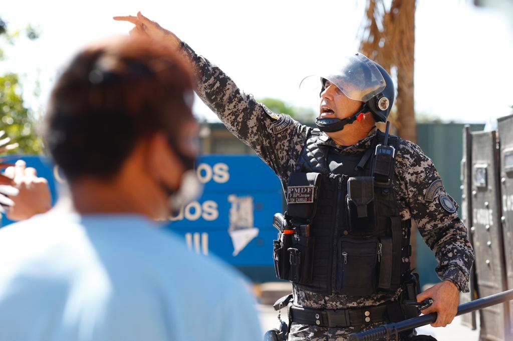 Confronto entre indígenas e PMs deixa policial ferido com flecha