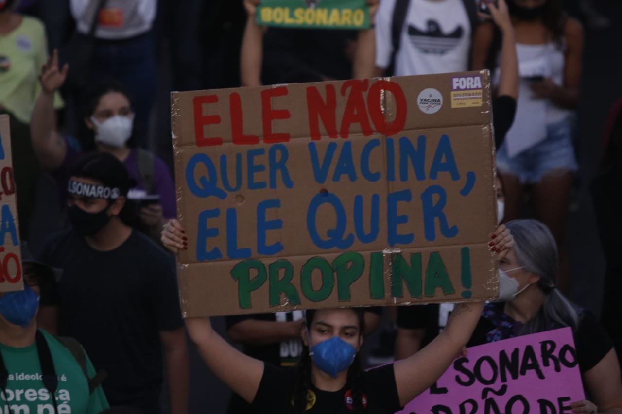 Manifestantes ocupam a Esplanada dos Ministérios neste dia 3 de julho para pedir o impeachment de Jair Bolsonaro