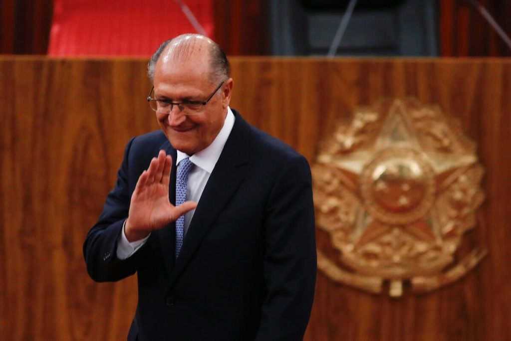 Ex-governador Geraldo Alckmin prepara saída do PSDB