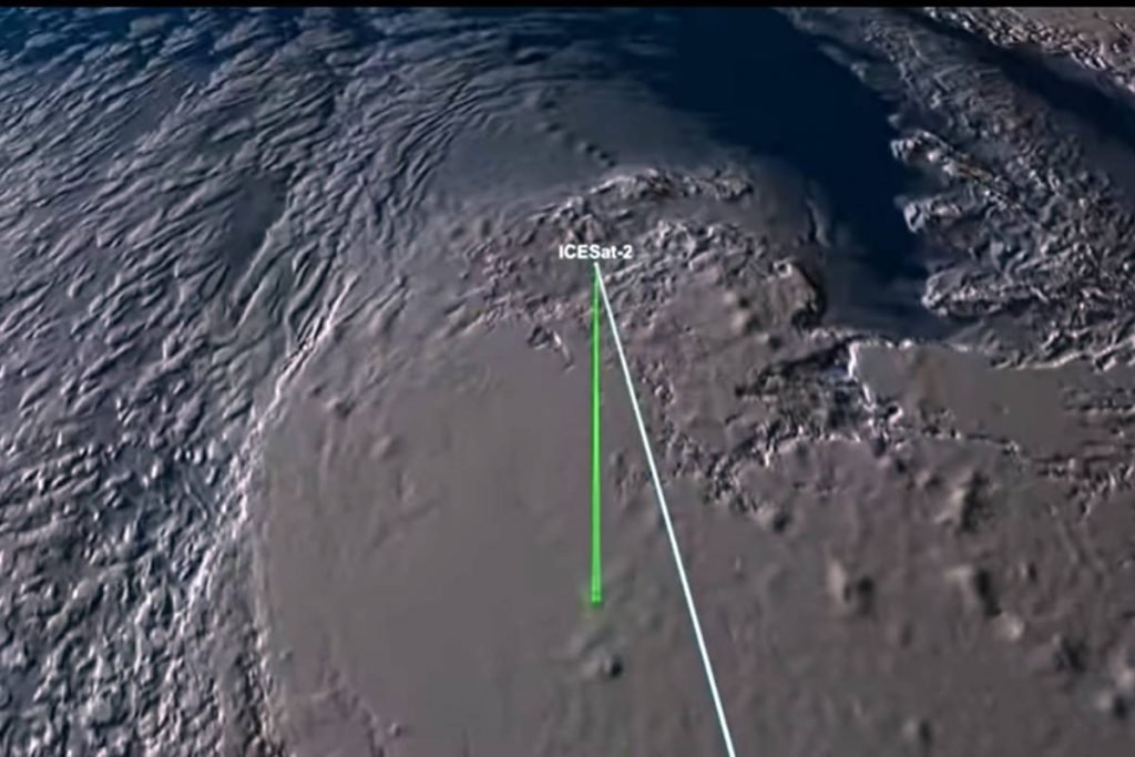 Imagem de satélite de área na Antártida com derretimento de gelo, em 2017.  a) Que ma ambiental está ocorrendo nesse local? a) Que pr - iFunny Brazil