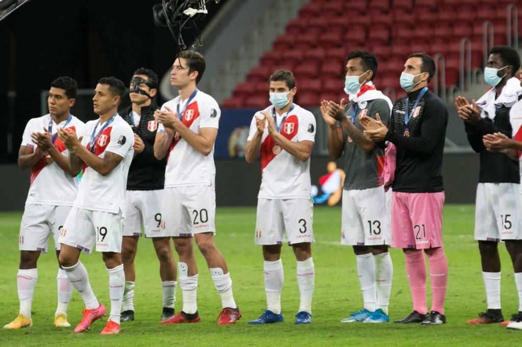 A partida Colômbia x Peru acaba com gol de Diaz e placar de 3x2 para a Colômbia, que conquista o 3⁰ lugar da Comembol copa america