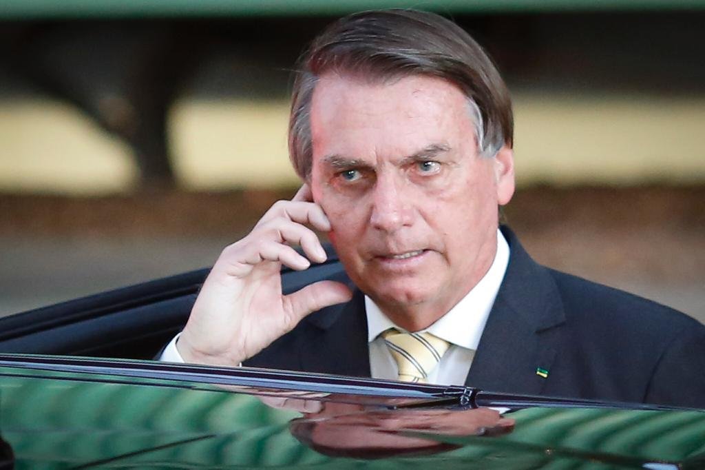 Mais uma ameaça: Bolsonaro fala em intervenção federal em