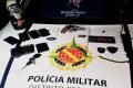 Celulares e pertences de grupos suspeito de roubar um carro no Guará, incluindo um revólver calibre 32 com seis balas