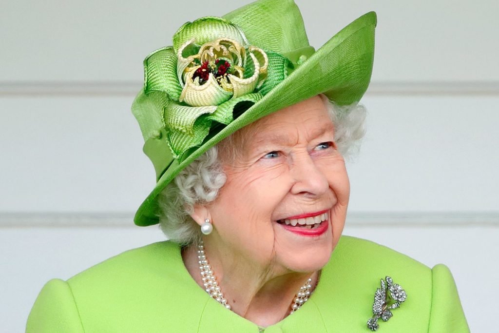 Ressentida, rainha evita mencionar Harry em discurso importante ...
