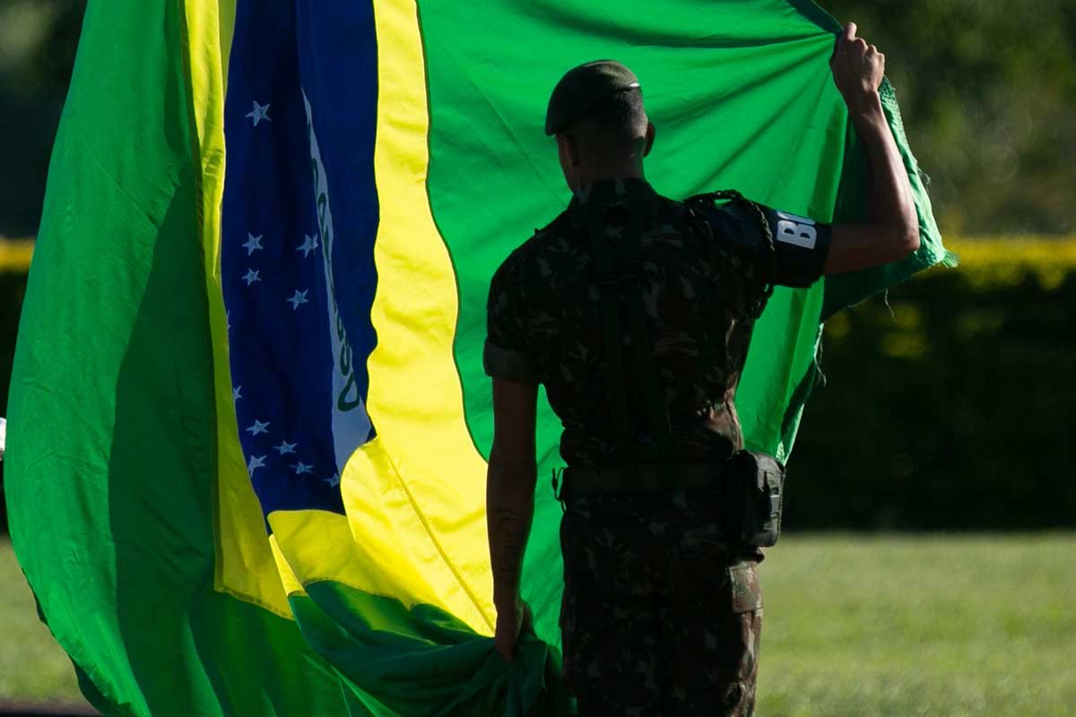 O Exercito Brasileiro em Sao Paulo envia mais de 400 militares para