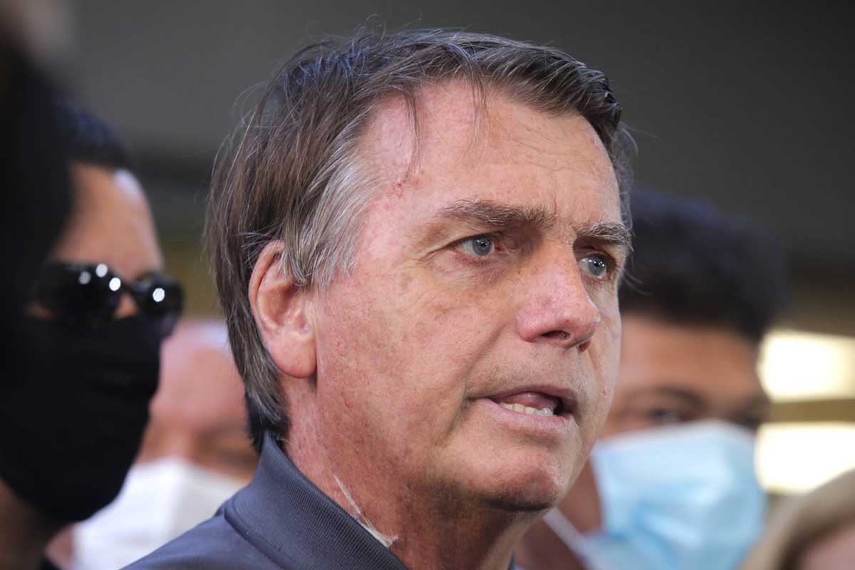 Barroso acusa Bolsonaro de auxiliar hackers que atacam TSE – Meio