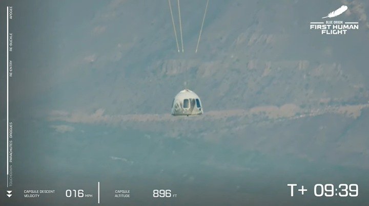 Homem mais rico do mundo, Jeff Bezos viaja ao espaço