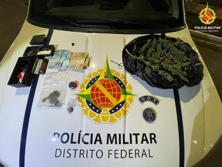drogas e dinheiro
