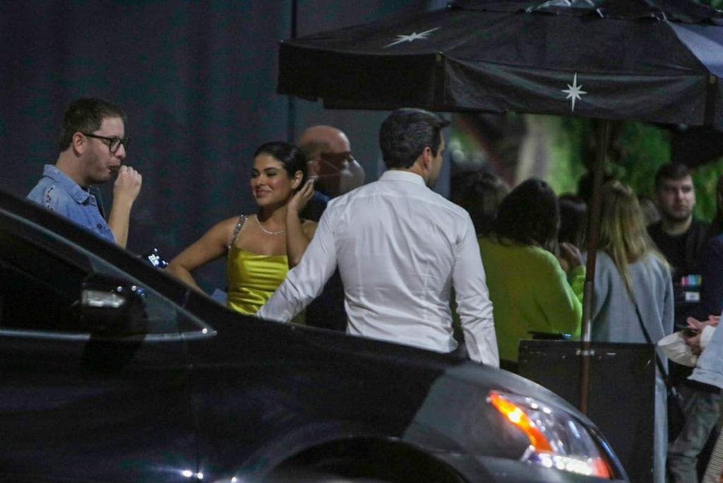 Munik Nunes e namorado