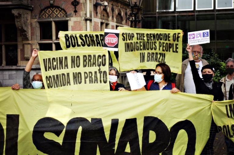 Manifestantes fazem atos contra Bolsonaro e a favor da vacina; FOTOS dos  protestos pelo Brasil, Política