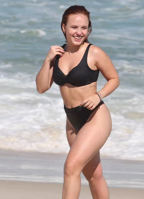 Larissa Manoela