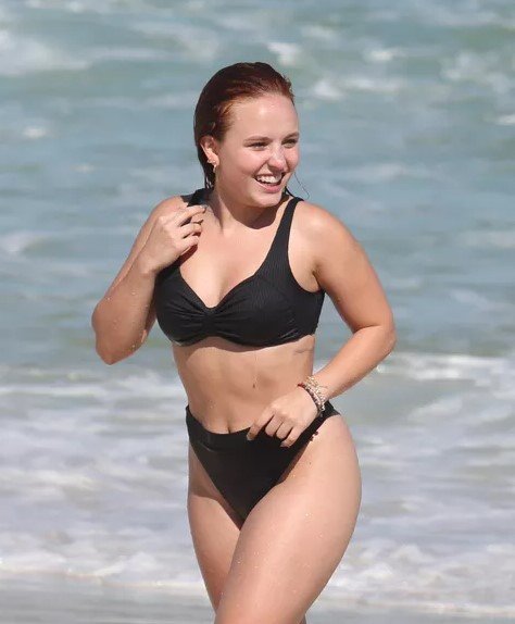 Larissa Manoela
