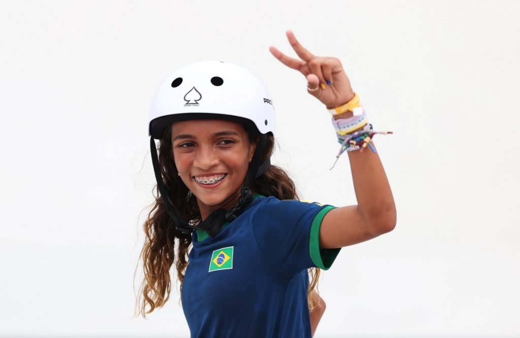 Fada' do skate, Rayssa Leal vira hit na web com medalha na Olimpíada -  TecMundo