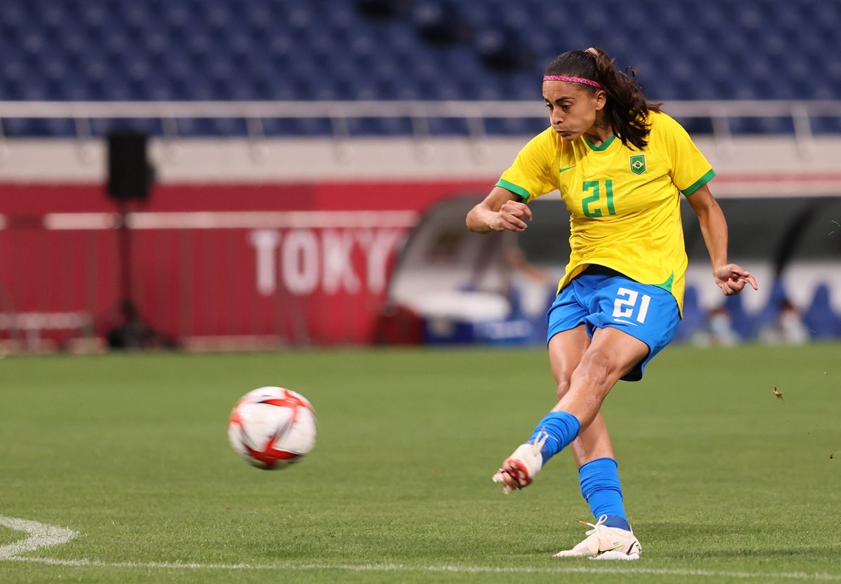 Brasil bate a Zâmbia no futebol feminino e agora pega o Canadá