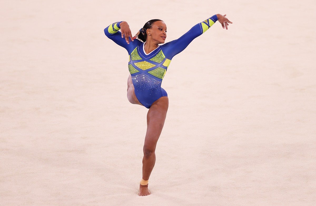 Rebeca Andrade é uma ginasta artística brasileira, medalhista olímpica