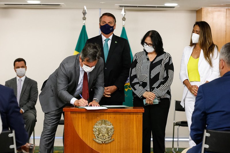 Ciro Nogueira convida aliados para posse na Casa Civil na quarta