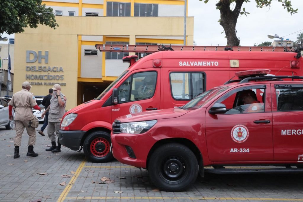 Equipes se reuniram na Delegacia de Homicídios da Baixada para a ação