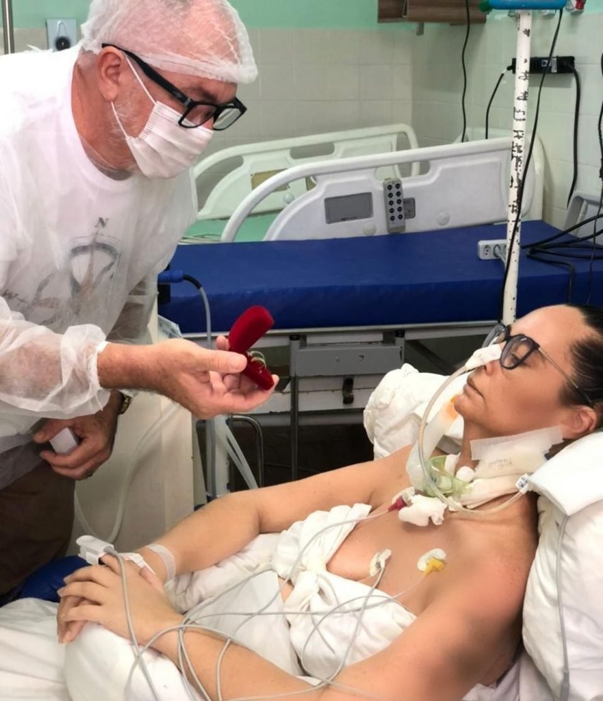 Pedido de casamento dentro da UTI de Covid 1